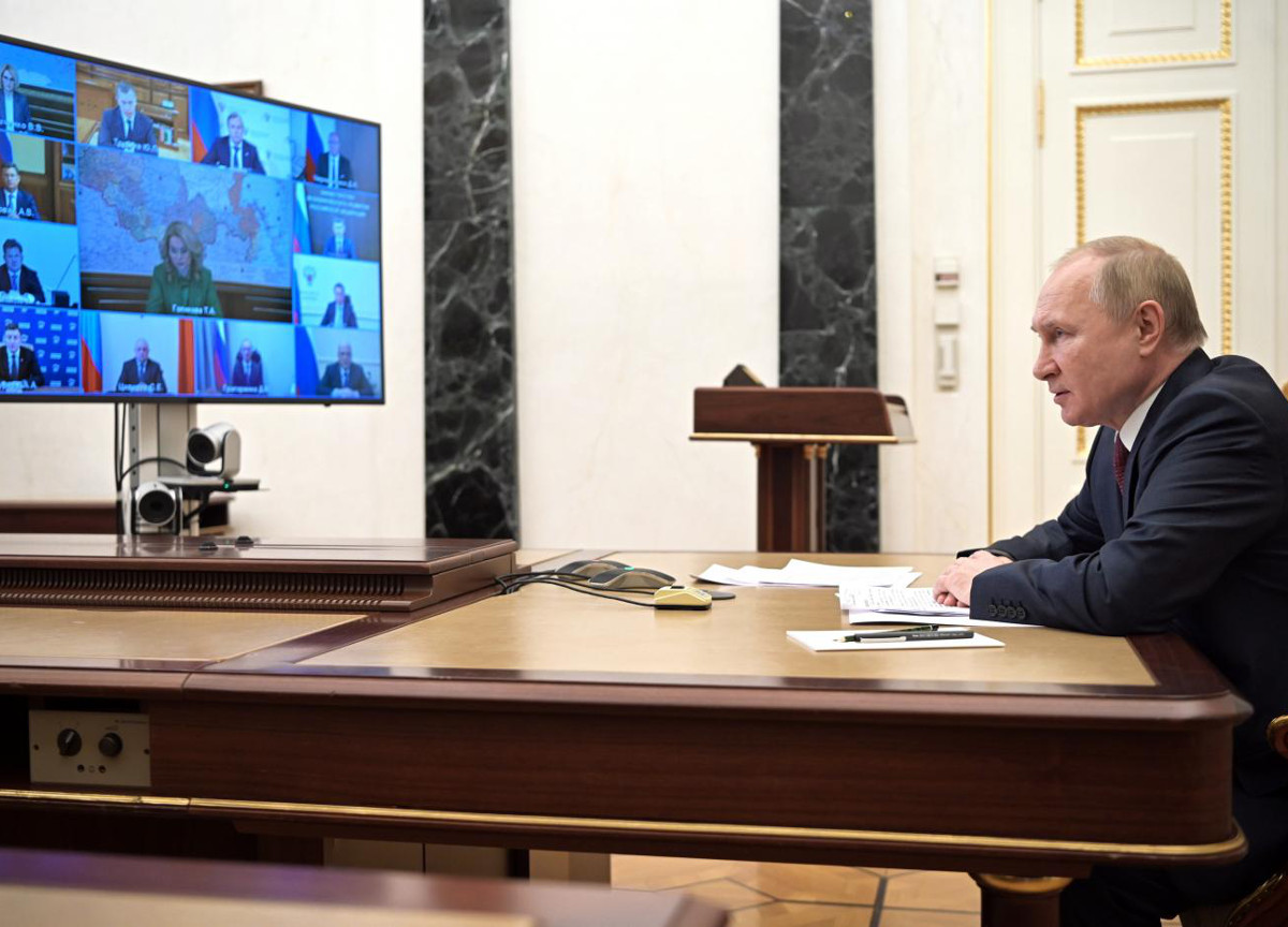 Russia, Putin: “Giù le mani dal jet privato del mio cuoco”. Imbarazzo tedesco Russia, Putin: “Giù le mani dal jet privato del mio cuoco”. Imbarazzo tedesco