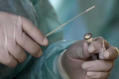 Covid, Iss allarme: 13 regioni italiane a indice alto. E l’Rt sale ancora…