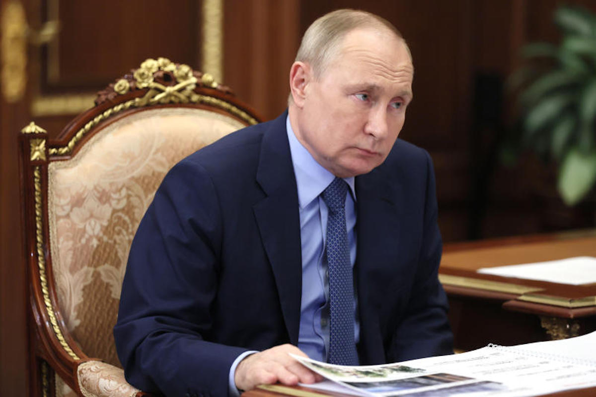 Ucraina, attacco hacker: “abbiamo rubato i vostri dati”. Sospetti su Putin Ucraina, attacco hacker: “abbiamo rubato i vostri dati”. Sospetti su Putin