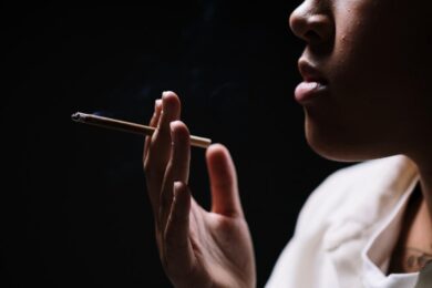 Smettere di fumare, benefici anche dopo la diagnosi di tumore ai polmoni