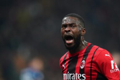 Milan, Tomori lesione al menisco: operato. Tempi di recupero (addio Juventus)