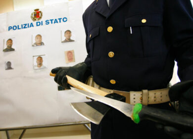 Mafia, tratta donne nigeriane: 4 arresti a Palermo tra i “Black Axe”