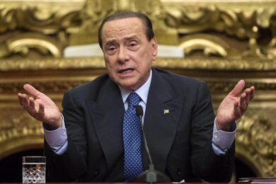 Pandemia ed elezioni al Quirinale: Berlusconi ottiene il rinvio del Ruby Ter