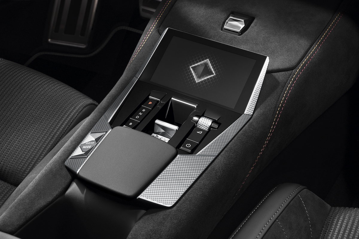 DS 4 introduce la tecnologia DS Smart Touch abbinata a DS Iris DS 4 introduce la tecnologia DS Smart Touch abbinata a DS Iris