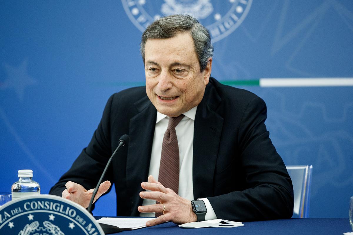 Quirinale, il dopo Mattarella: a Palazzo Chigi serve Draghi o un suo affine Quirinale, il dopo Mattarella: a Palazzo Chigi serve Draghi o un suo affine