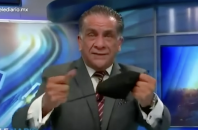 Covid, giornalista sbrocca in diretta: “No Vax siete degli imbecilli”. VIDEO