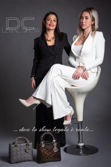 Torino, le avvocatesse glamour sbancano Instagram: l’Ordine le convoca