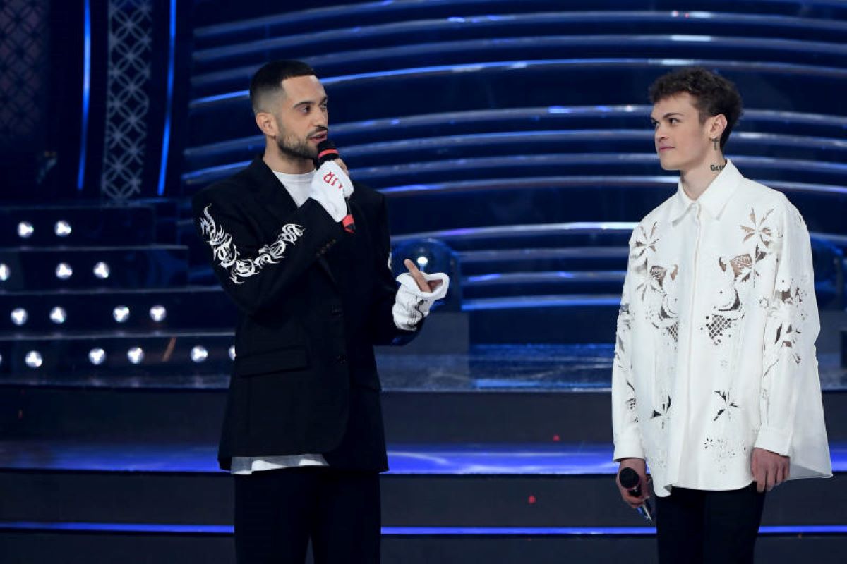 Sanremo 2022, cantanti favoriti: Mahmood-Blanco, Elisa e… su chi scommettere Sanremo 2022, cantanti favoriti: Mahmood-Blanco, Elisa e… su chi scommettere