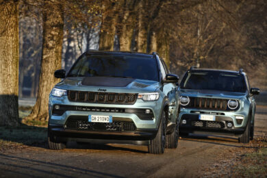Jeep, presenta le nuove Renegade e Compass e-Hybrid