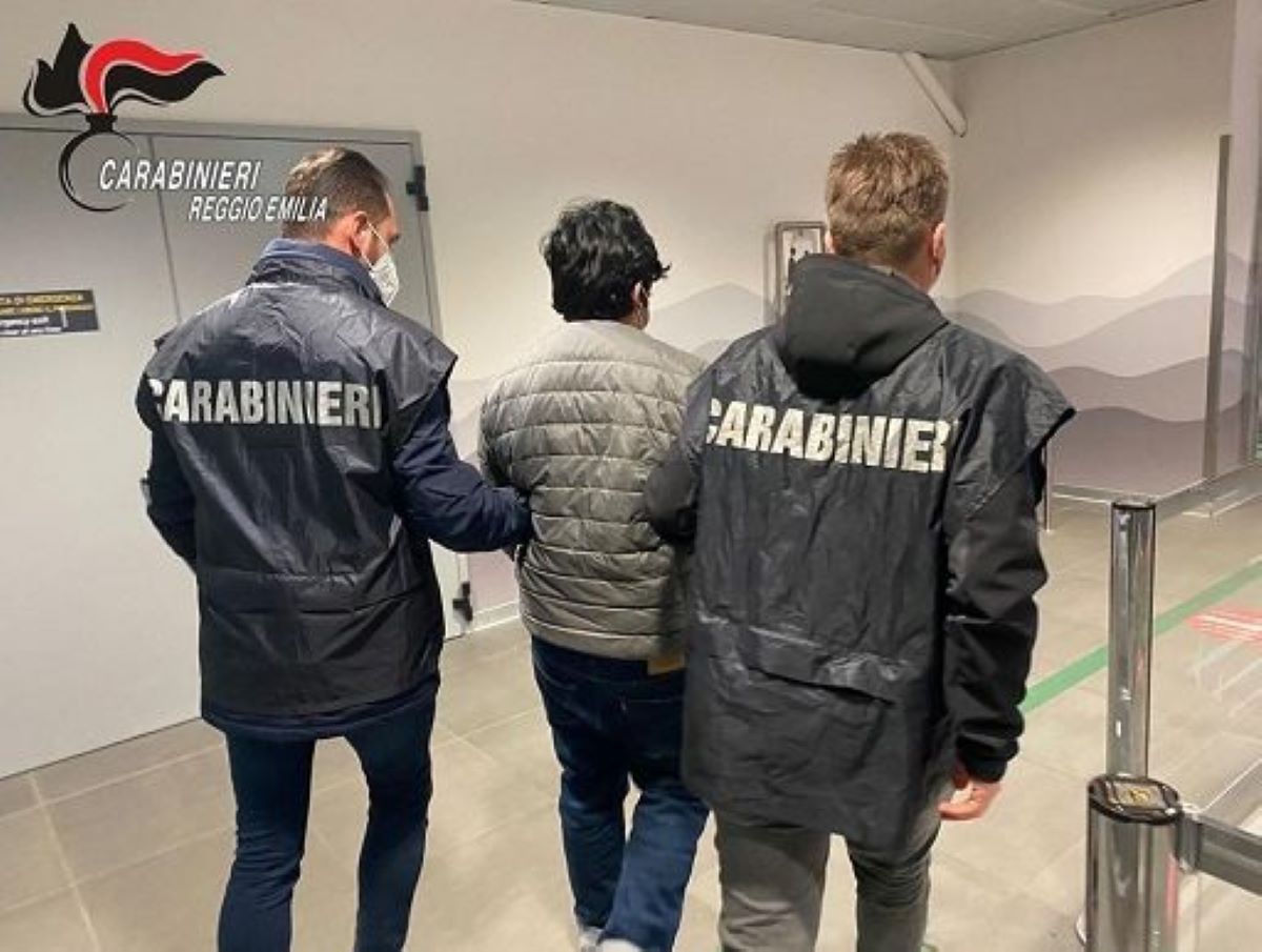 Zio di Saman arrestato estradato in Italia: in carcere a Reggio Emilia. VIDEO Zio di Saman arrestato estradato in Italia: in carcere a Reggio Emilia. VIDEO
