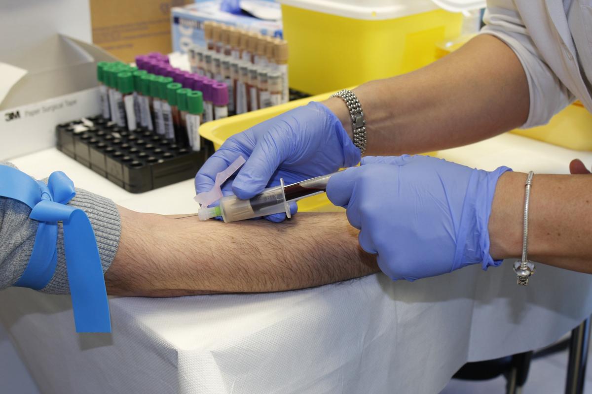 Emergenza sangue: donazioni vietate a chi è vaccinato: ma è una fake news Emergenza sangue: donazioni vietate a chi è vaccinato: ma è una fake news