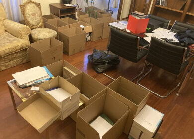 Quirinale: Mattarella, casalinghe lo “votano”. Il portavoce fa gli scatoloni