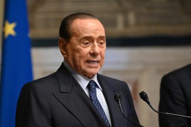 Berlusconi, ricovero al San Raffaele. Zangrillo: “Controlli programmati”