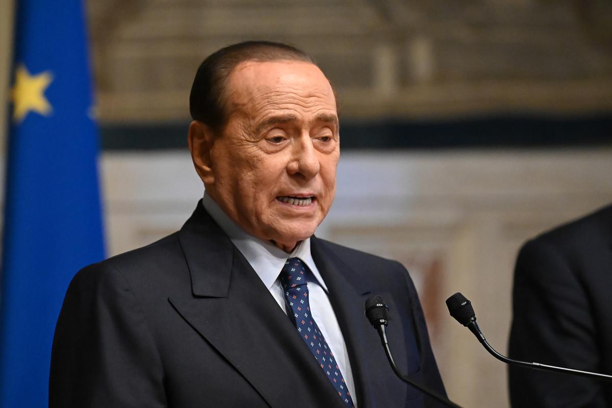Berlusconi, ricovero al San Raffaele. Zangrillo: “Controlli programmati” Berlusconi, ricovero al San Raffaele. Zangrillo: “Controlli programmati”