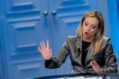 Quirinale, Meloni si irrita su astensione e apre a Cassese o Belloni