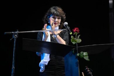 Bello dell’Orrido, ospite Elisabetta Sgarbi: incontro vista lago con l’autrice