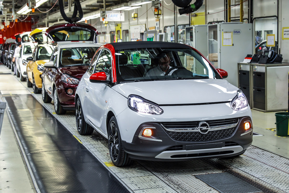 Opel: inizia la produzione del Grandland  a Eisenach