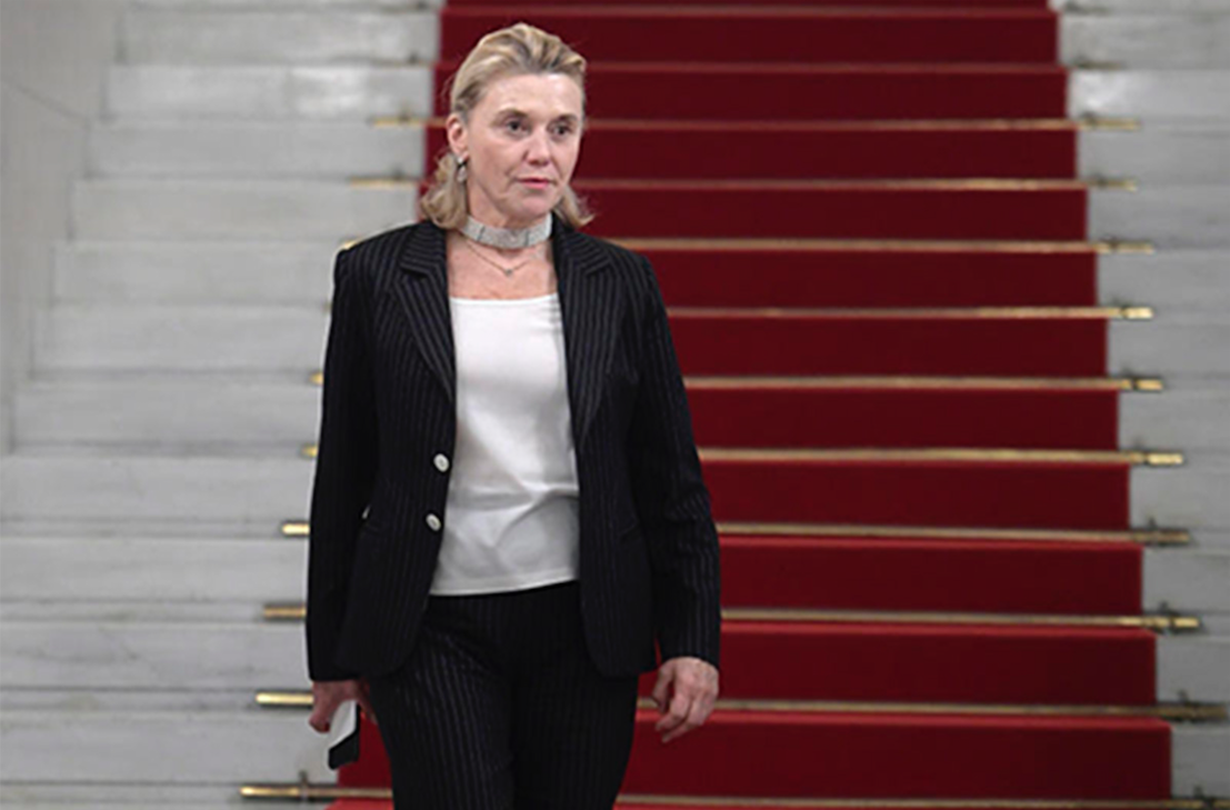 Chi è Elisabetta Belloni: la prima donna a capo dei servizi segreti italiani Chi è Elisabetta Belloni: la prima donna a capo dei servizi segreti italiani