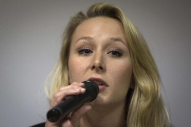Francia, faida tra le due dame Le Pen. Marion molla Marine e guarda a Zemmour