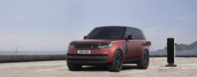 Nuova Range Rover, arriva la versione  plug-in con un autonomia  fino a 113 km