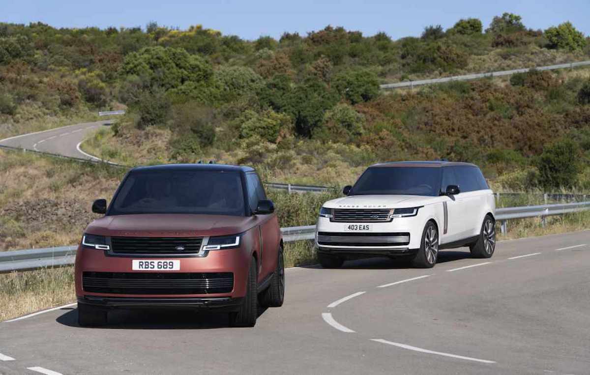 Nuova Range Rover, arriva la versione  plug-in con un autonomia  fino a 113 km