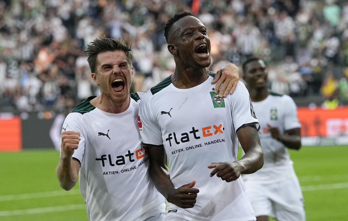 Juventus scatenata: Zakaria-Nandez in entrata (e 3 uscite). Calciomercato news Juventus scatenata: Zakaria-Nandez in entrata (e 3 uscite). Calciomercato news