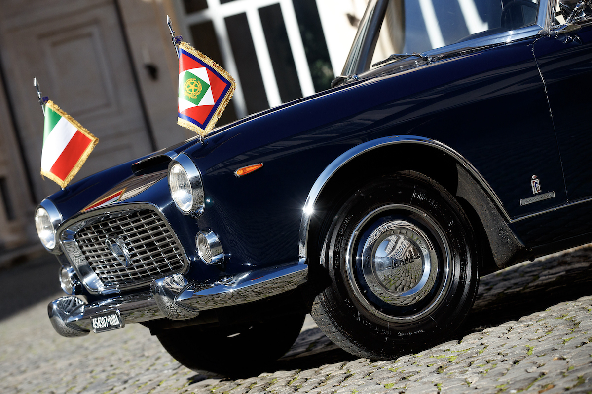 La Lancia Flaminia attente il Presidente Mattarella