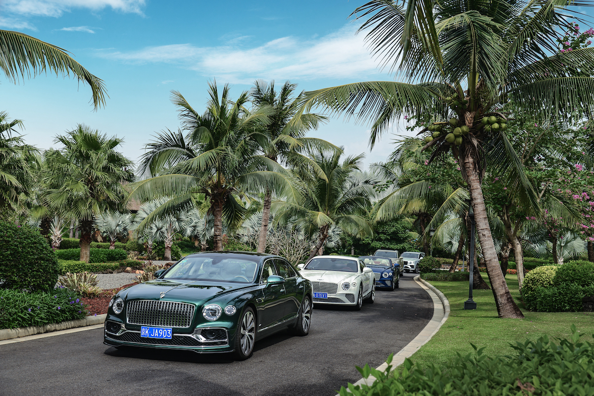 Bentley: debutta la Flying Spur Hybrid Bentley: debutta la Flying Spur Hybrid