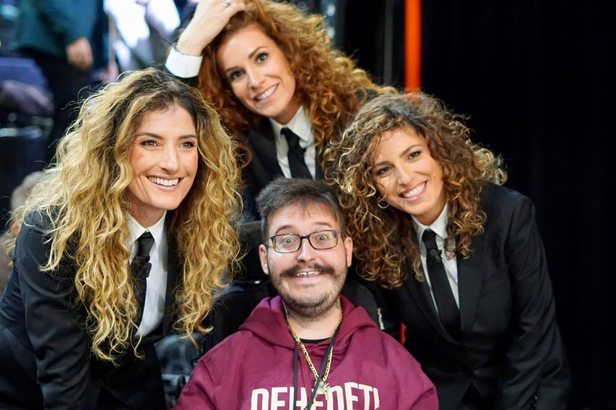 Simone Pedersoli, I sogni hanno le ruote: vivere al massimo con la disabilità Simone Pedersoli, I sogni hanno le ruote: vivere al massimo con la disabilità