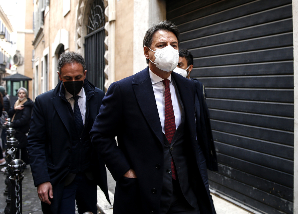 M5s, Conte: “Belloni? Il Pd aveva detto sì. Di Maio, condotte molto gravi” M5s, Conte: “Belloni? Il Pd aveva detto sì. Di Maio, condotte molto gravi”