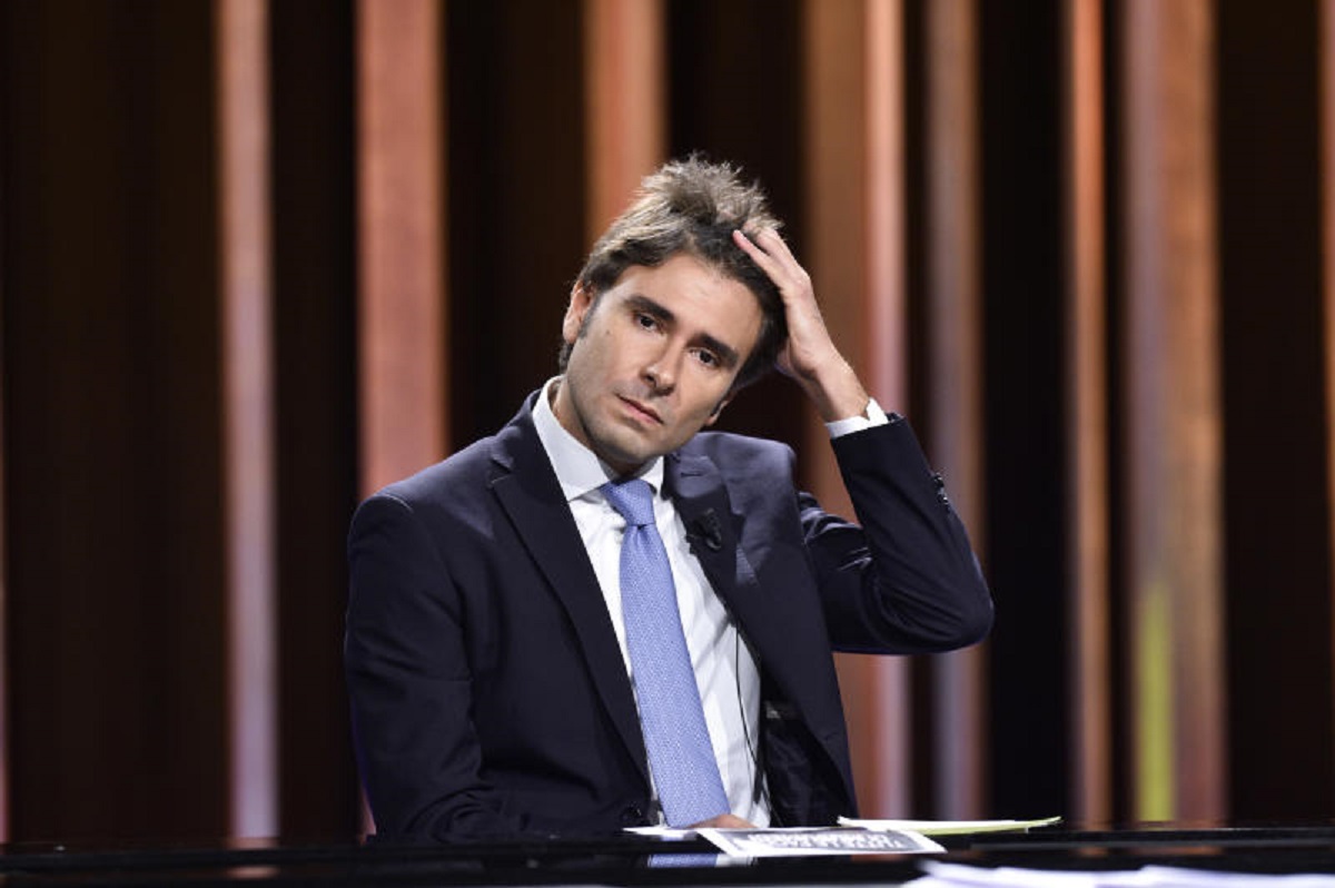 Alessandro Di Battista: “La Presidente Casellati si dovrebbe dimettere” Alessandro Di Battista: “La Presidente Casellati si dovrebbe dimettere”