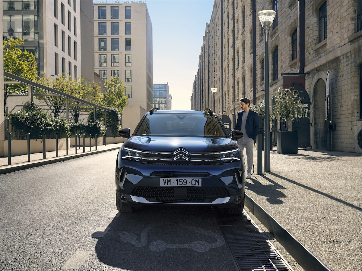 Nuovo SUV Citroën C5 Aircross può essere ordinato in Italia.