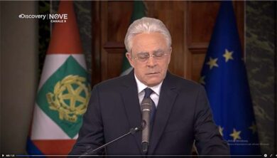 Crozza imita Mattarella: “Il mio piano sul Quirinale ordito da mesi…”. VIDEO