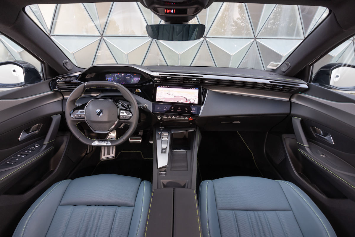 20 anni fa Peugeot 307diventava, la nuova Peugeot 308 è in corsa per il titolo 20 anni fa Peugeot 307diventava, la nuova Peugeot 308 è in corsa per il titolo