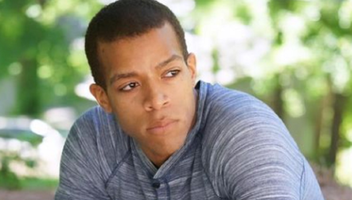 Moses J Moseley, trovato morto uno dei volti simbolo di The Walking Dead Moses J Moseley, trovato morto uno dei volti simbolo di The Walking Dead