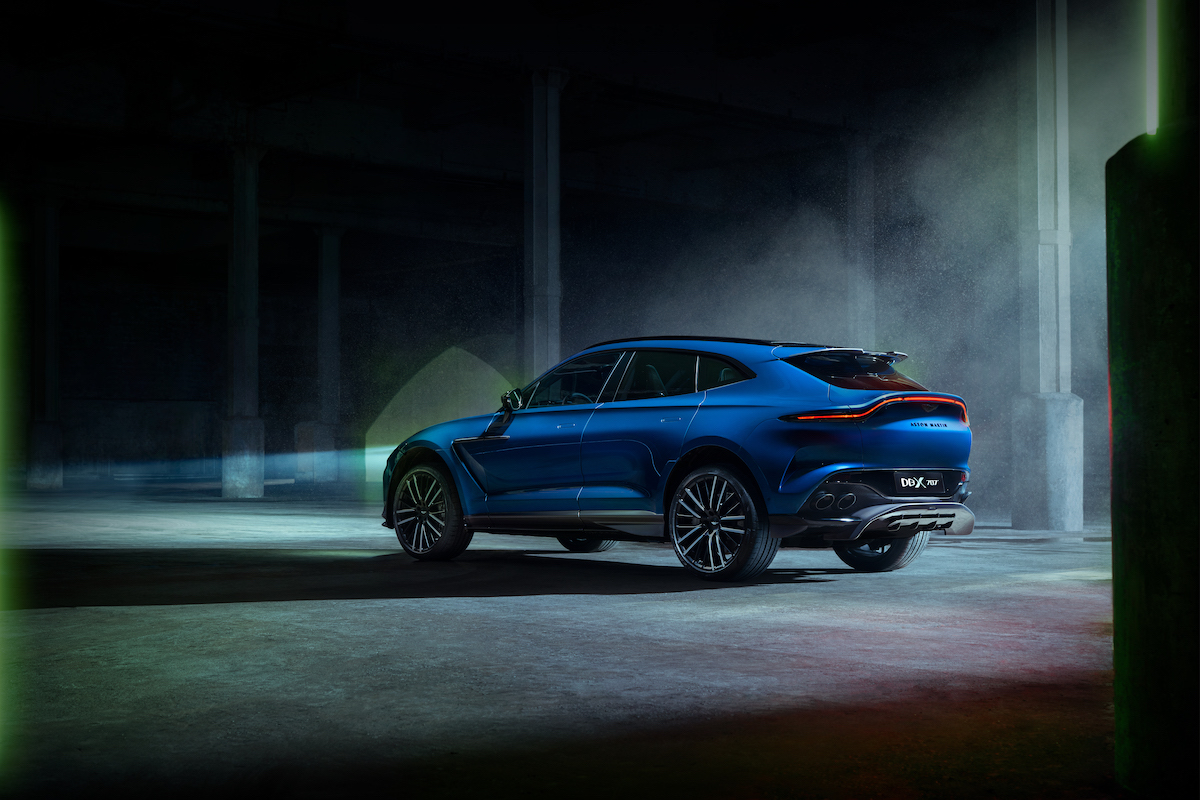 Con Dbx707 Aston Martin lancia il Suv più potente al mondo Con Dbx707 Aston Martin lancia il Suv più potente al mondo