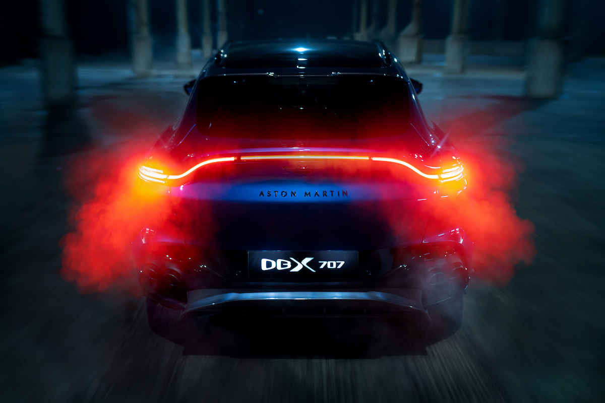 Con Dbx707 Aston Martin lancia il Suv più potente al mondo Con Dbx707 Aston Martin lancia il Suv più potente al mondo