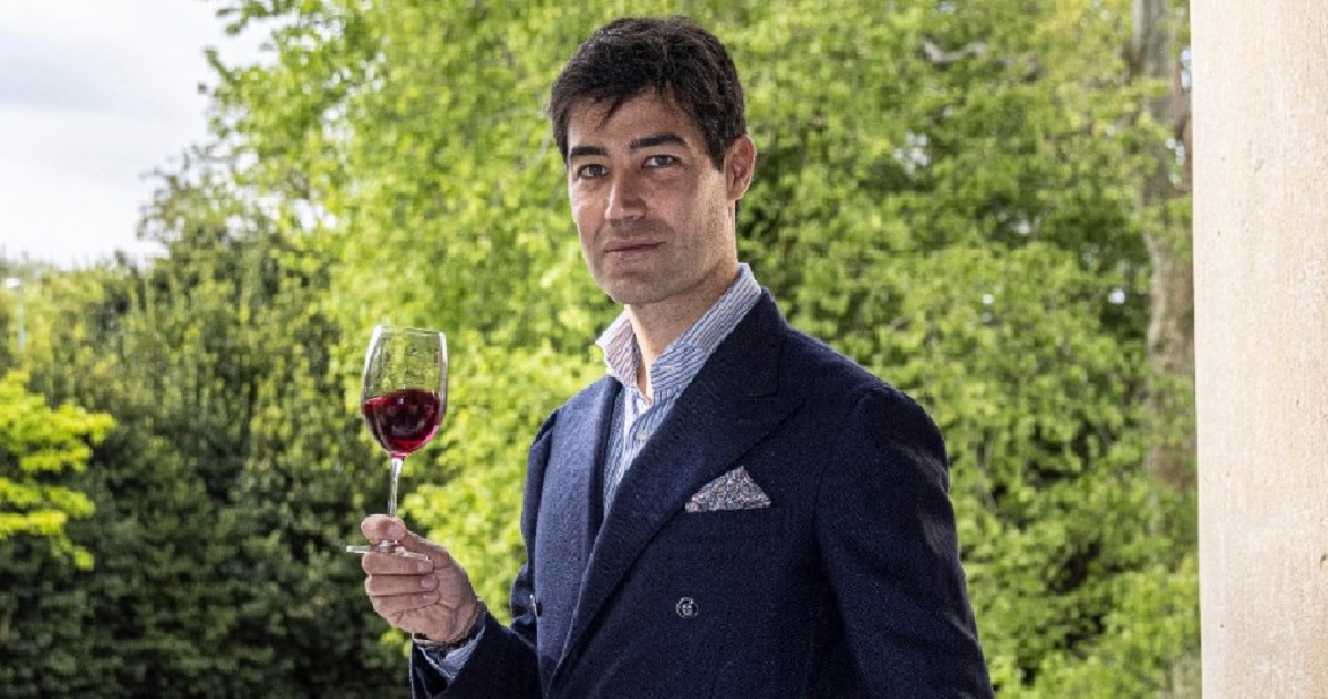 OenoGroup punta all’Italia con Gabriele Gorelli, primo Master of Wine italiano OenoGroup punta all’Italia con Gabriele Gorelli, primo Master of Wine italiano