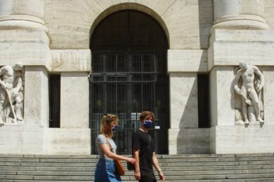 Borsa, Ue rossa e nervosa post Bce. Venerdì nero per l’auto: crolla Stellantis