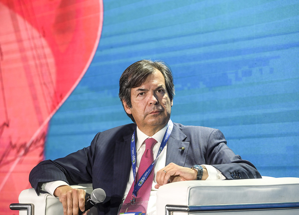 Galleria foto 'Intesa, profitti +20% a 4,2 mld. Messina si fa la banca tutta tech (Isybank)' - foto 1