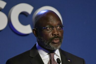 Weah, nella biografia dettagli “indicibili”: ritirato il passaporto all’autore