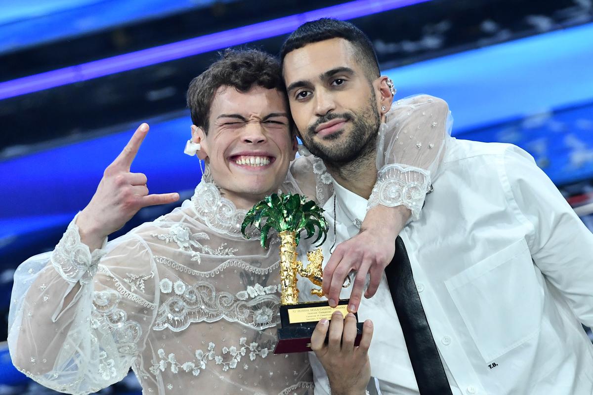 Sanremo 2022, Mahmood e Blanco vittoria da “Brividi”. “Testo autobiografico”