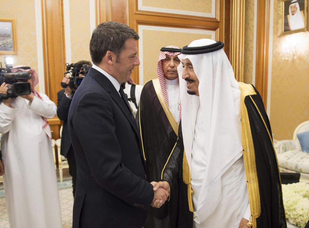 Renzi e i bonifici dall’Arabia Saudita. Sul conto versato oltre 1 milione di € Renzi e i bonifici dall’Arabia Saudita. Sul conto versato oltre 1 milione di €