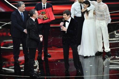 Ascolti tv, Sanremo 2022 chiude col botto: Amadeus al 64,9%: al top dal 2000