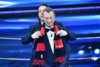 Sanremo 2022, Mahmood e Blanco vittoria da “Brividi”. “Testo autobiografico”
