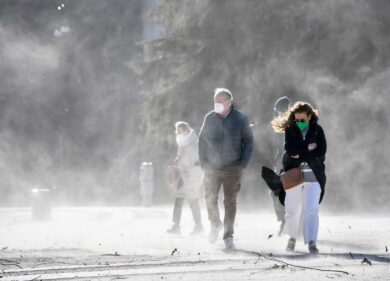 Vento a Milano: raffiche sino a 110 chilometri orari. VIDEO