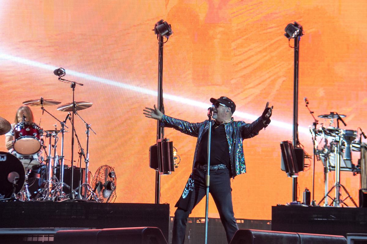 Vasco Rossi, compleanno al massimo: 70 anni di successi da Komandante