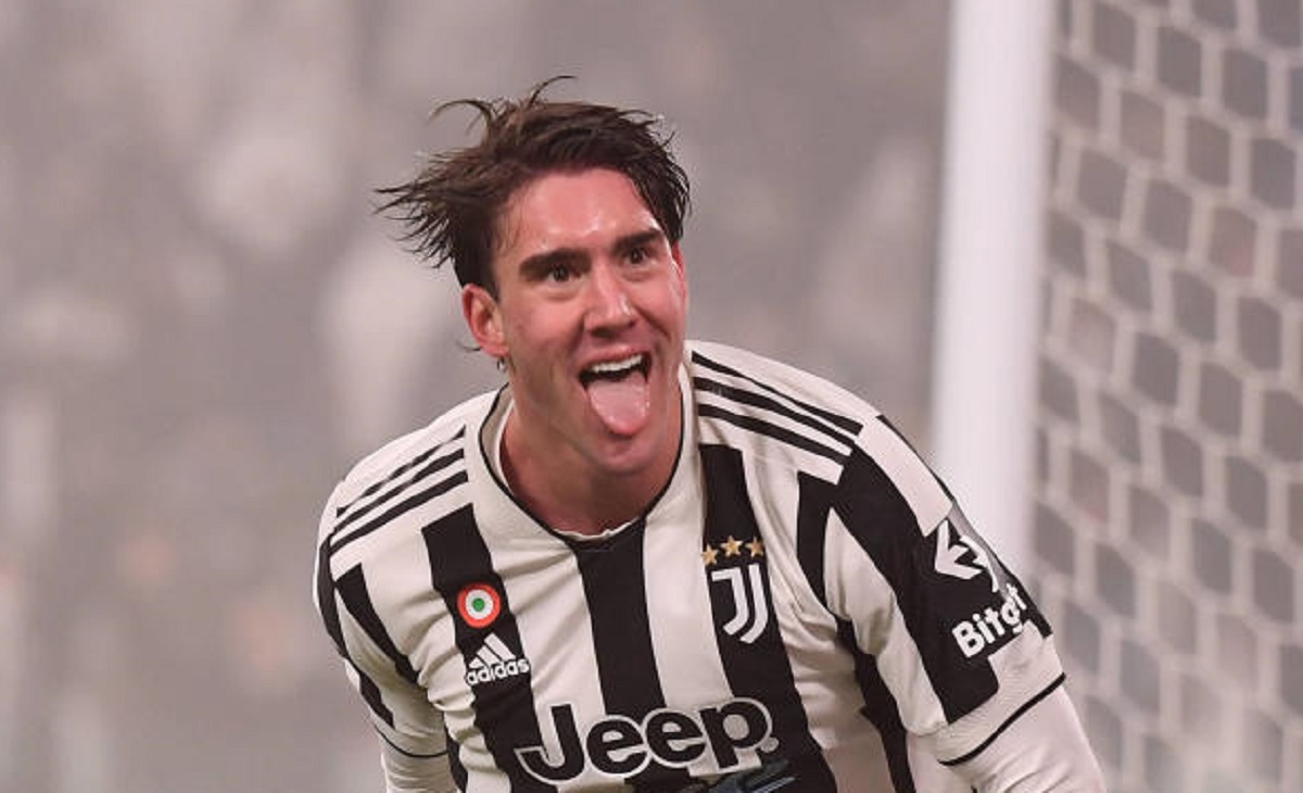 Vlahovic, che esordio! Solo un top meglio del serbo che omaggia Del Piero Vlahovic, che esordio! Solo un top meglio del serbo che omaggia Del Piero