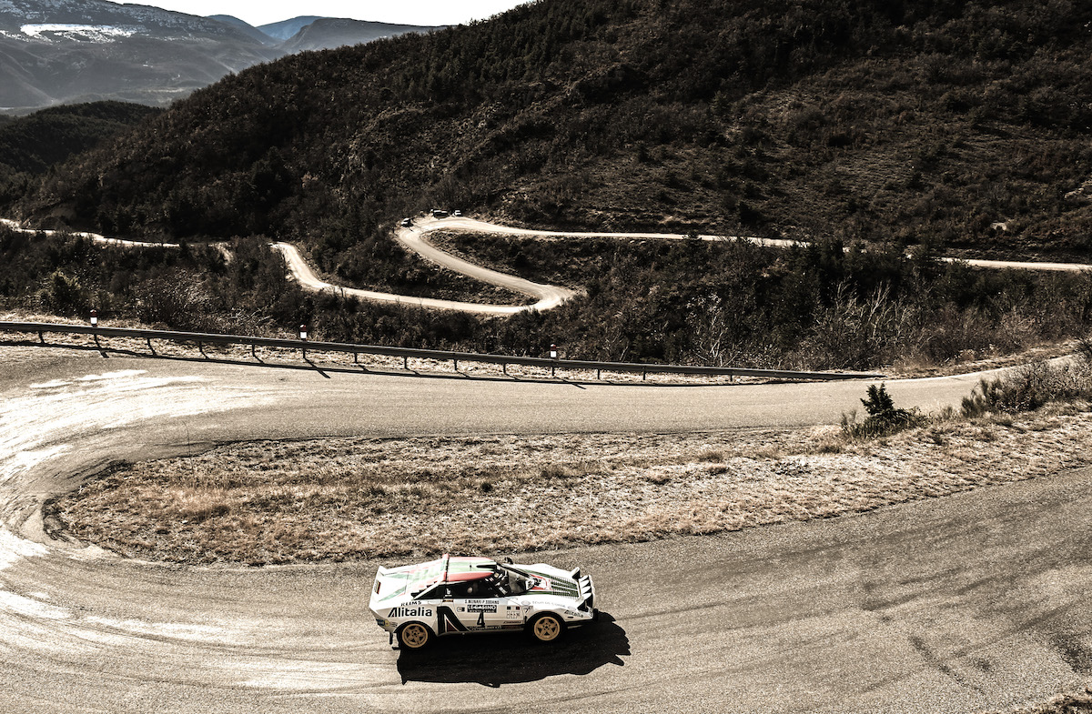 Carlos Tavares taglia il traguardo del 24° Rally Storico di Monte Carlo Carlos Tavares taglia il traguardo del 24° Rally Storico di Monte Carlo