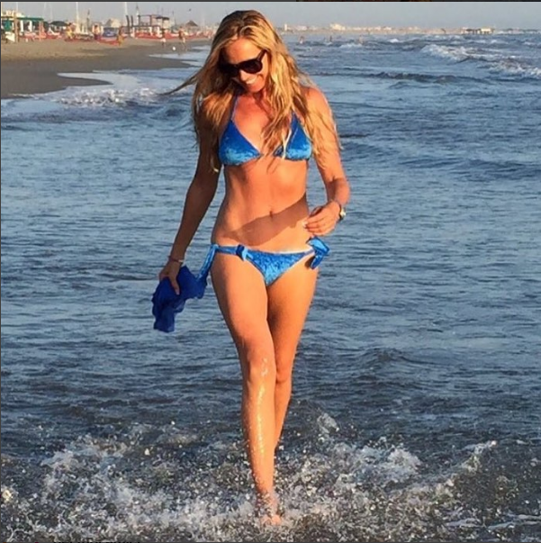 Milano, Federica Panicucci vittima del vento forte: “Sono viva per miracolo” Milano, Federica Panicucci vittima del vento forte: “Sono viva per miracolo”